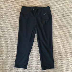 Nike leggings cropped never worn!